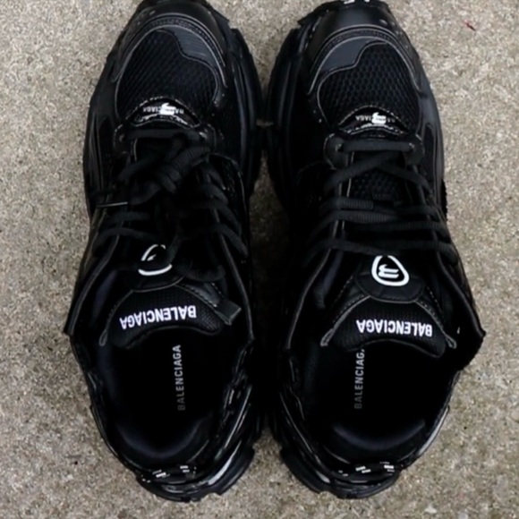 Balenciaga Runner - Picture 5 of 16